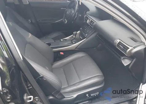 2016 Lexus Is z USA, uszkodzony, nr VIN JTHBE1D20G5026251